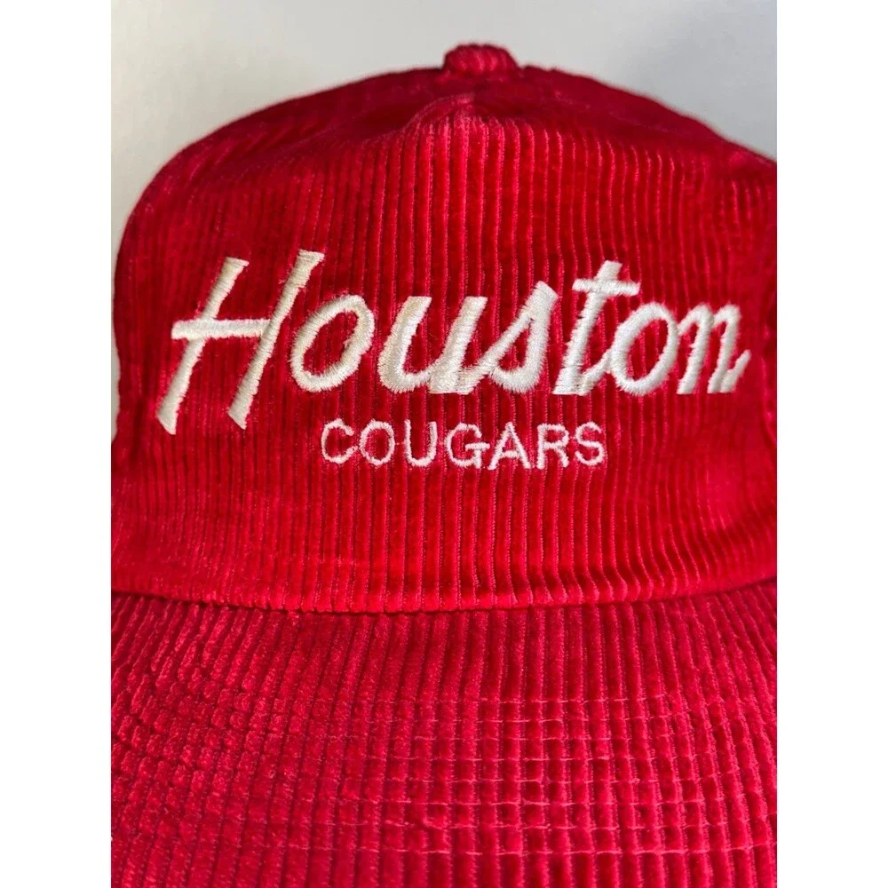 Vintage 90s Sports Specialties Houston Cougars Corduroy‎ SnapBack Hat Script Cap